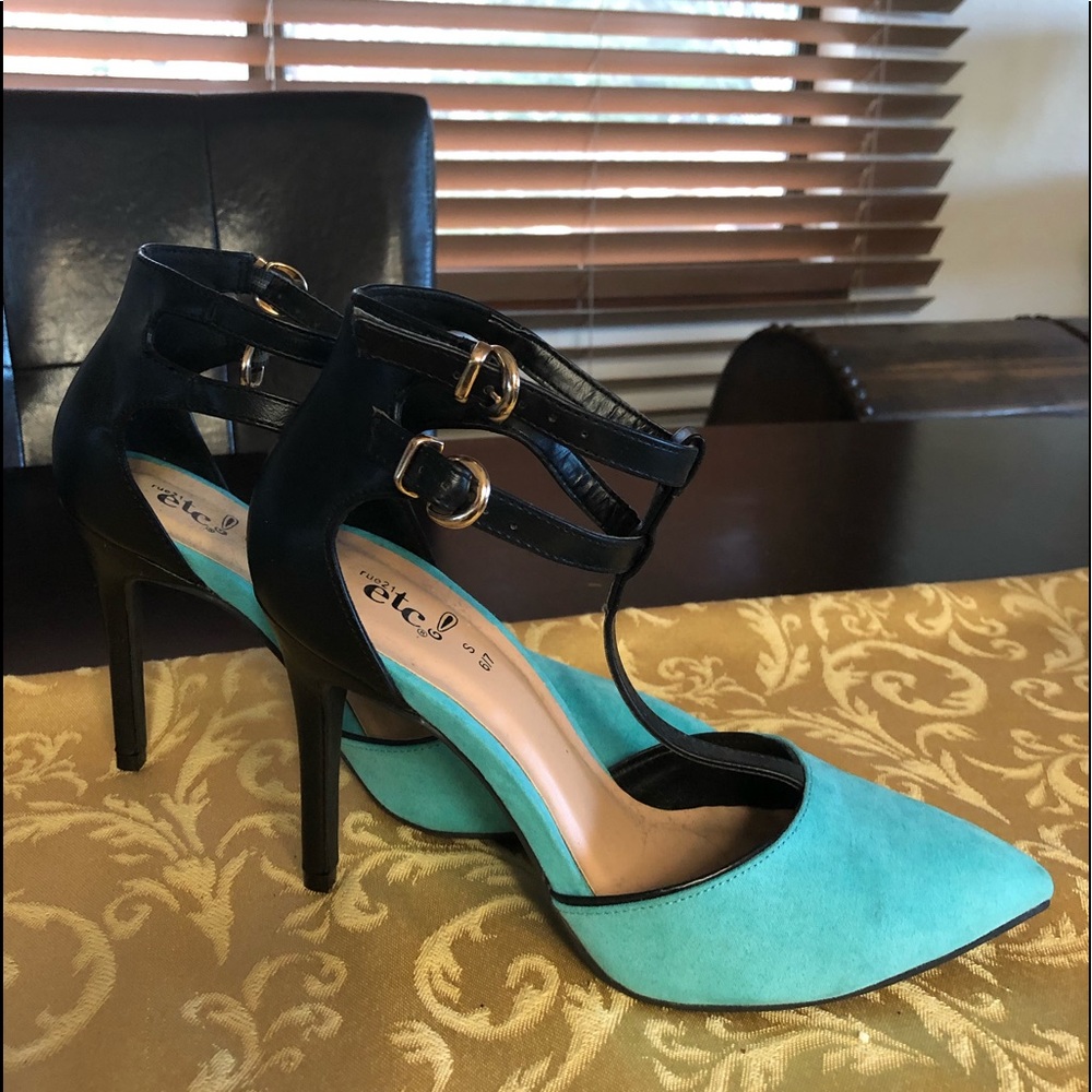 Never worn Black and turquoise heels
